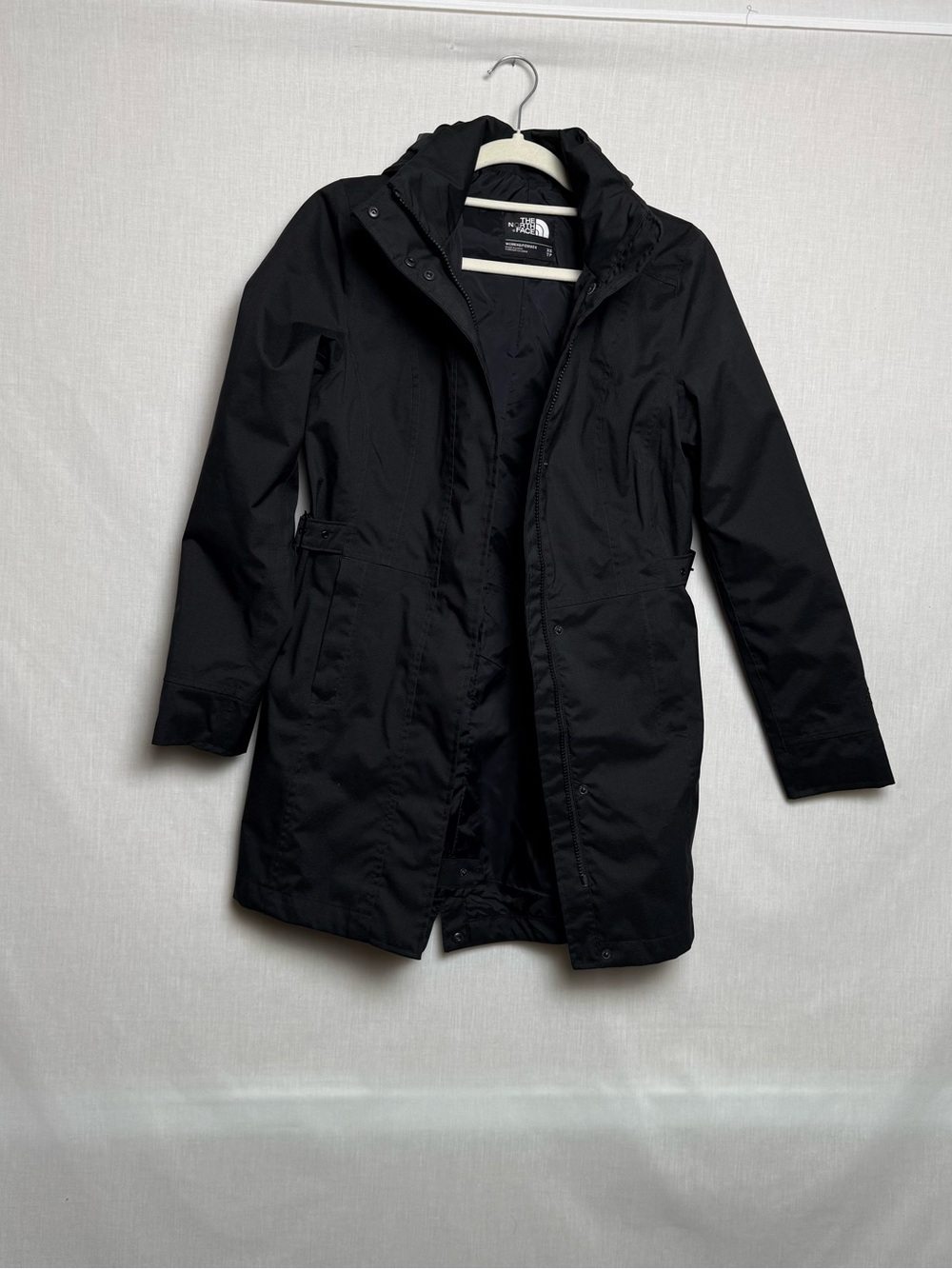 The North Face Women’s Black Hooded Rain Jacket Coat XS Waterproof Windbreaker